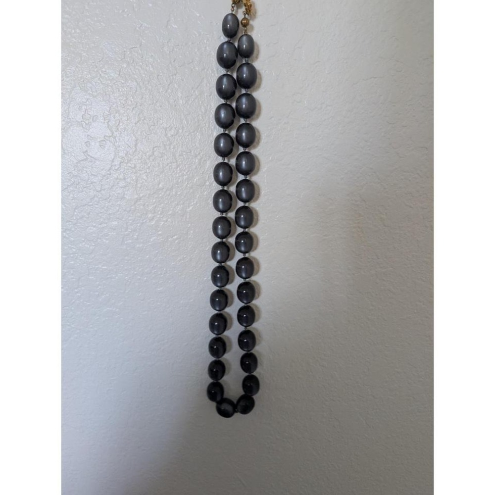Beautiful‎ Vintage Thermoset Moon Glow Bead Necklace